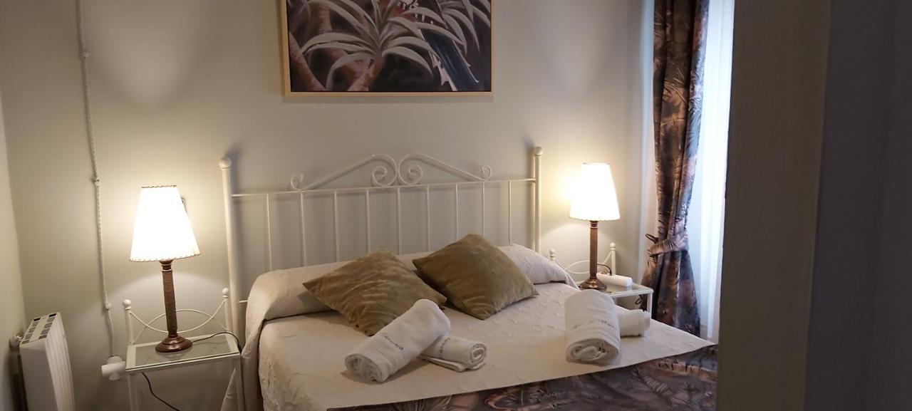 A 20 Metros De La Mezquita Catedral ,Apartamentos Turistico Cespedes 5 Кордоба Екстериор снимка