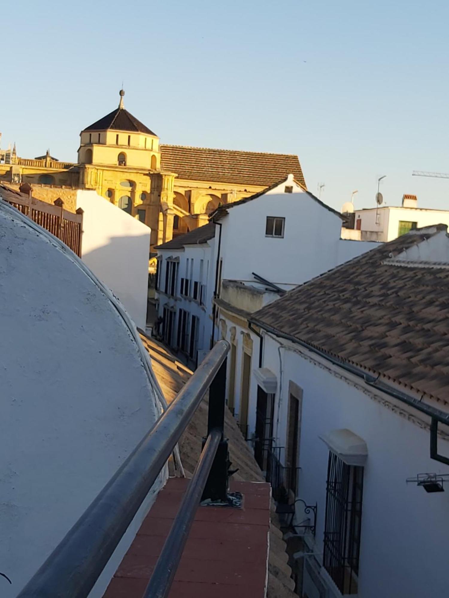 A 20 Metros De La Mezquita Catedral ,Apartamentos Turistico Cespedes 5 Кордоба Стая снимка