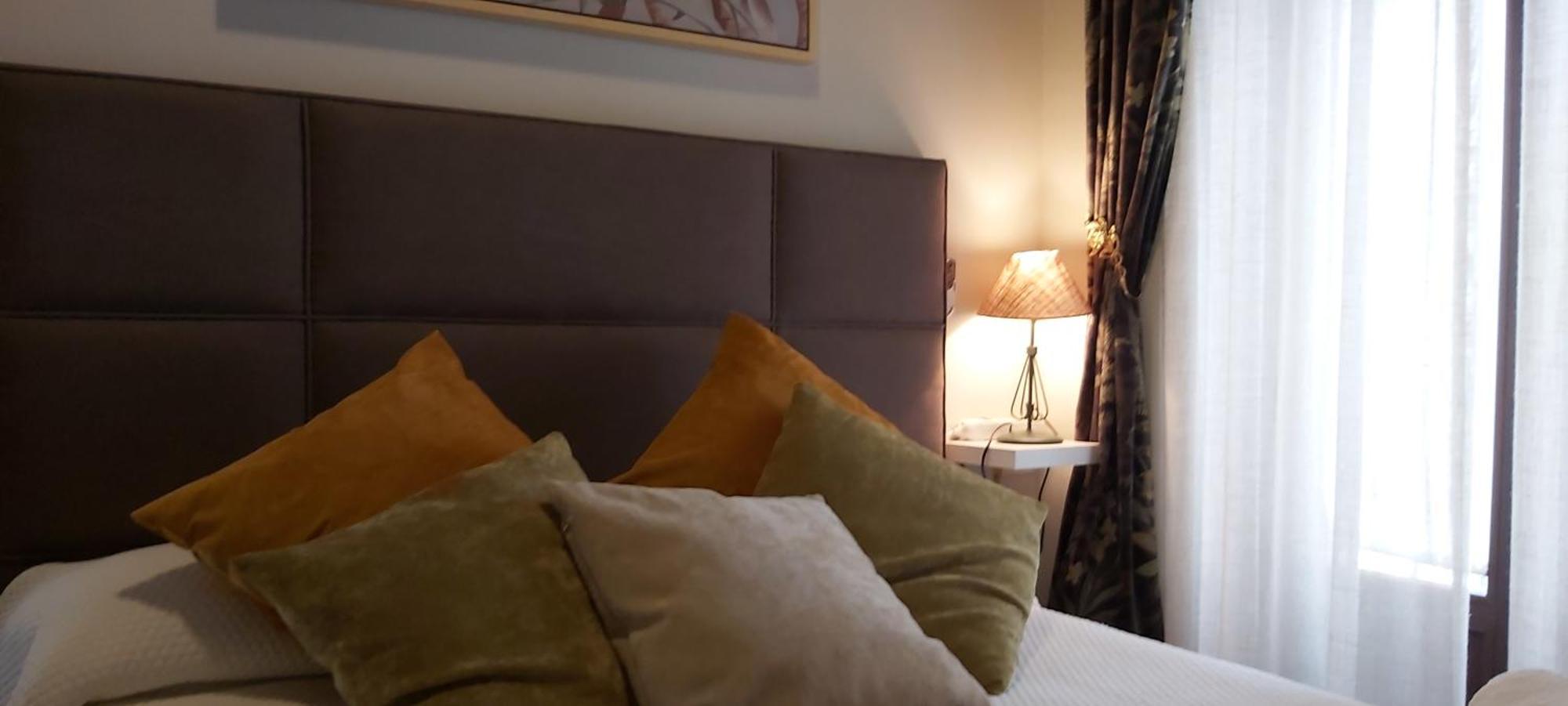 A 20 Metros De La Mezquita Catedral ,Apartamentos Turistico Cespedes 5 Кордоба Стая снимка